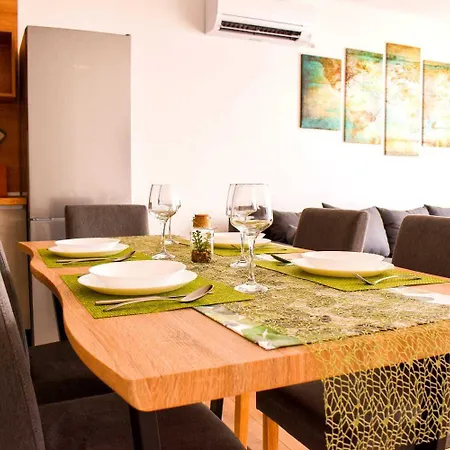 Tomaic Apartamento *